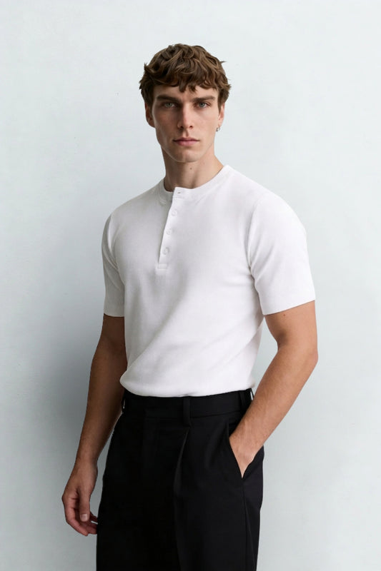 Henley Yaka Düğmeli Dar Kesim Kısa Kollu Tişört