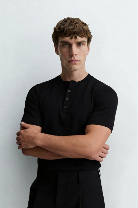 Henley Yaka Düğmeli Dar Kesim Kısa Kollu Tişört