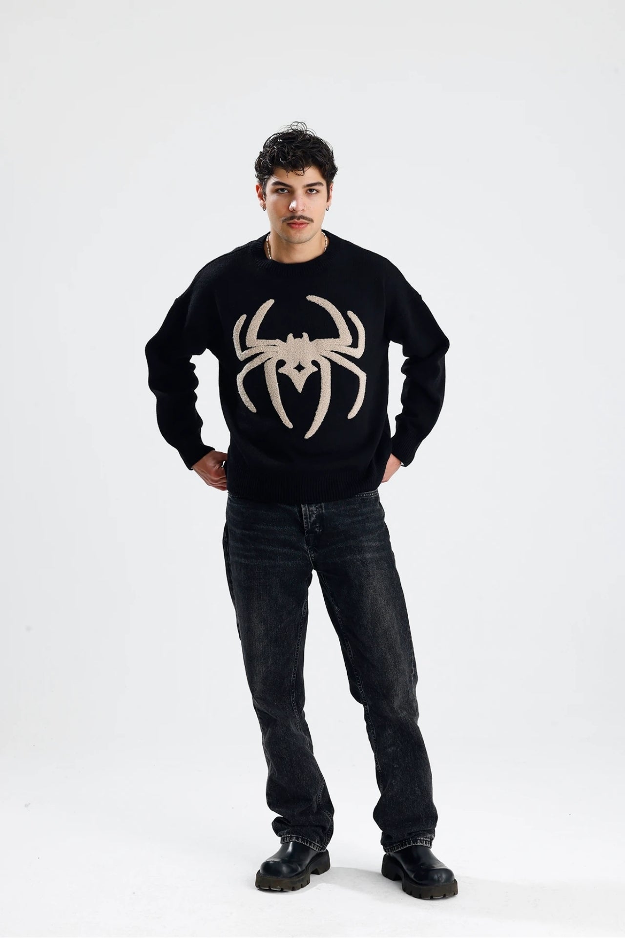 Spider Detay Siyah Triko Kazak