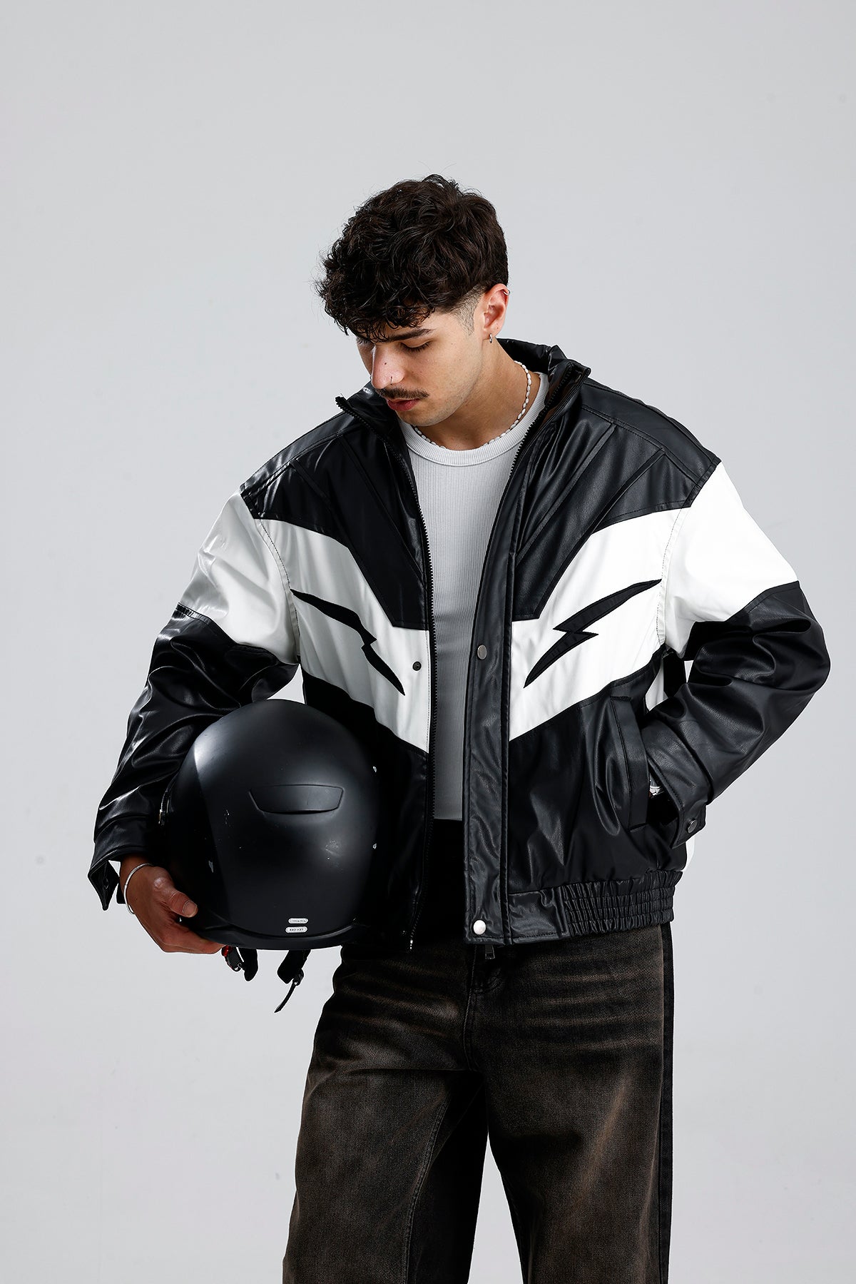 Şimşek Desen Oversize Siyah Deri Ceket