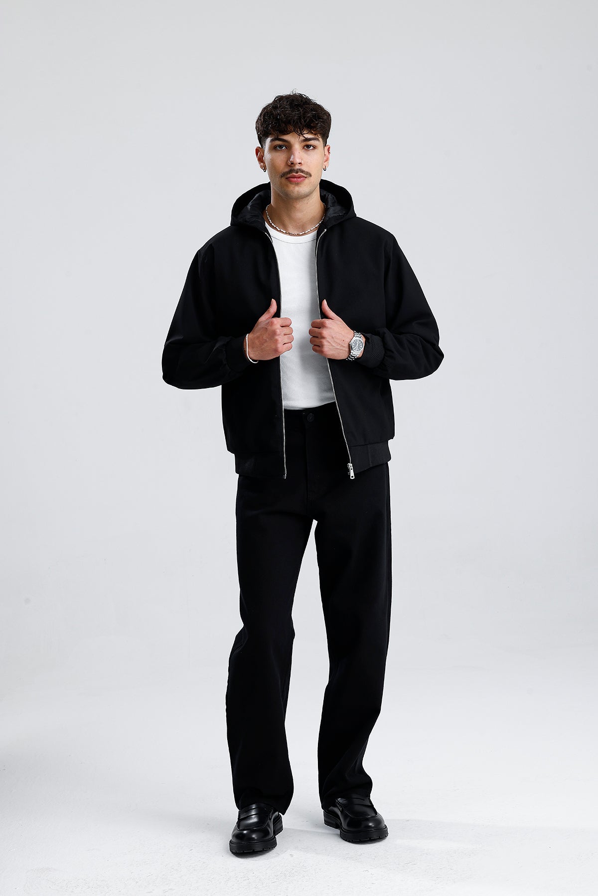 Relaxed Fit Kapüşonlu Siyah Mont