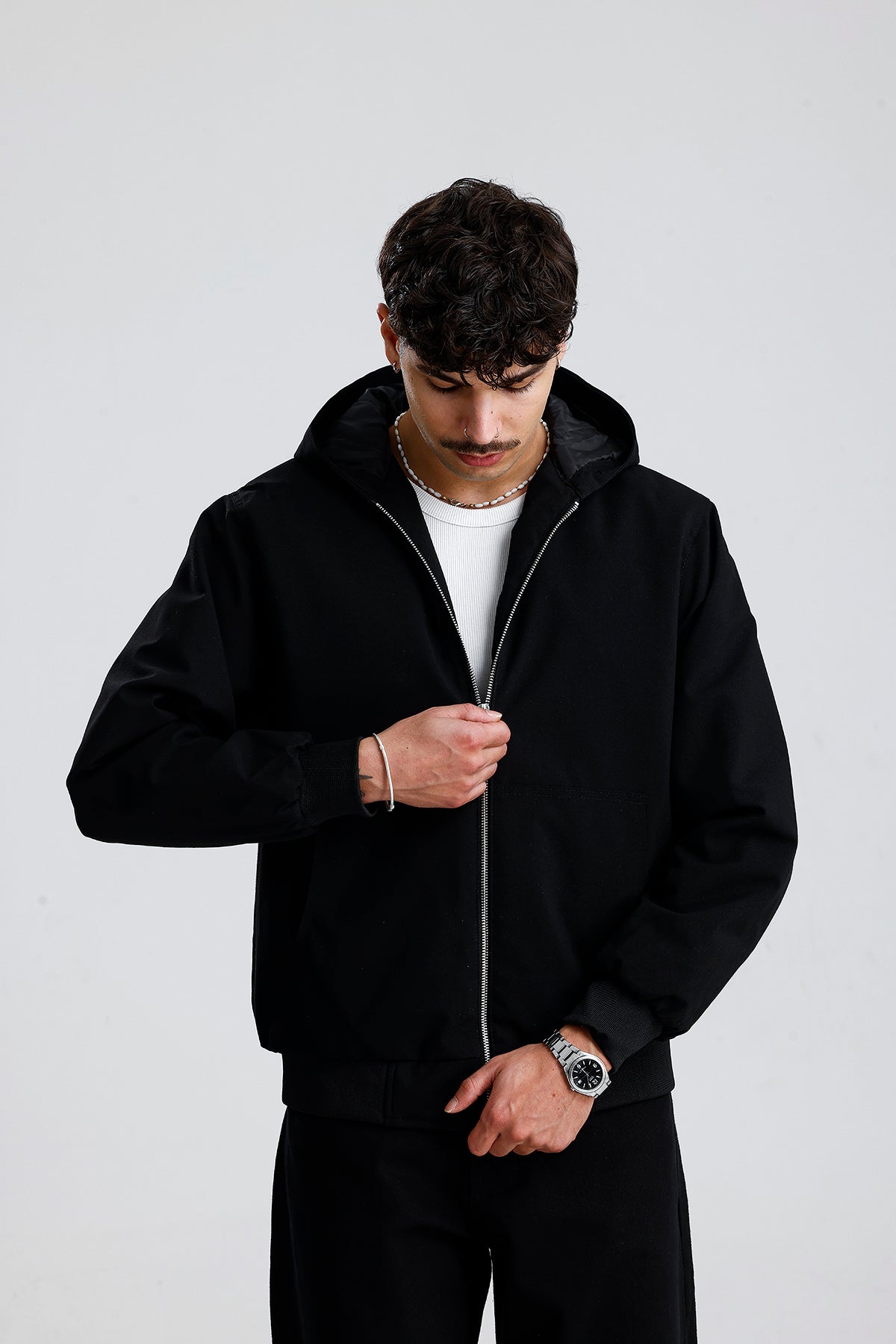 Relaxed Fit Kapüşonlu Siyah Mont