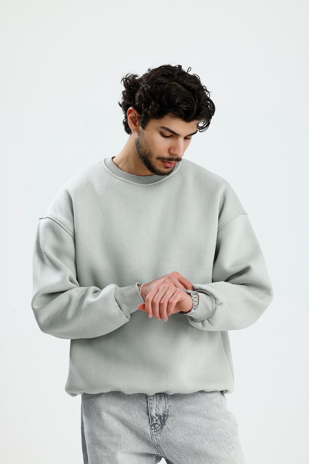 Basic Bisiklet Yaka Oversize Sweatshirt