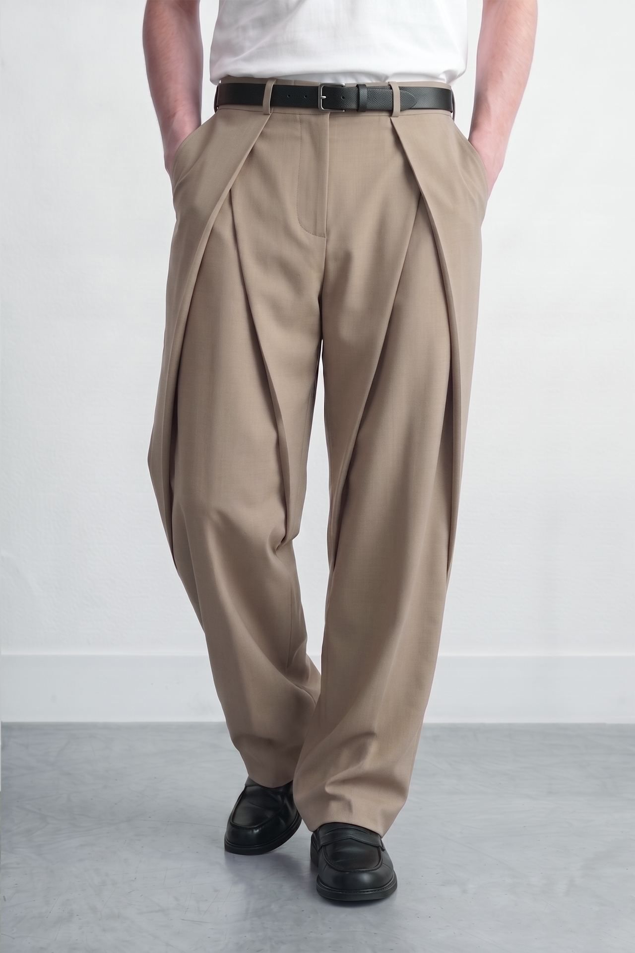 Double Çapraz Pile Relaxed Fit Kumaş Pantolon