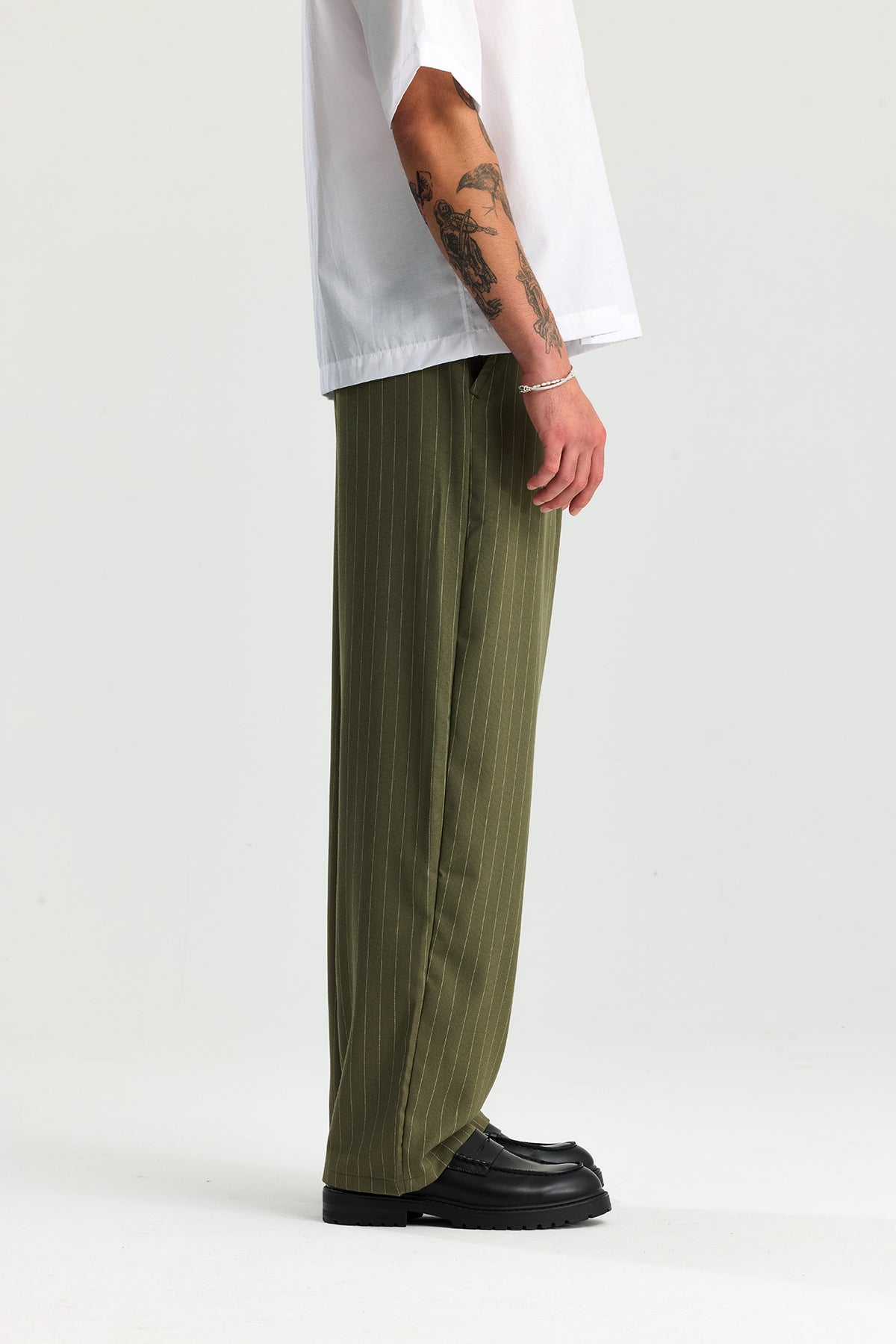 Beyaz Çizgili Baggy Fit Kumaş Pantolon