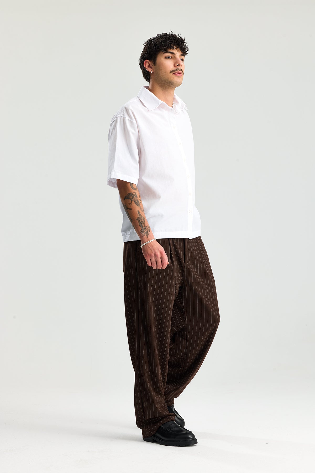 Beyaz Çizgili Baggy Fit Kumaş Pantolon