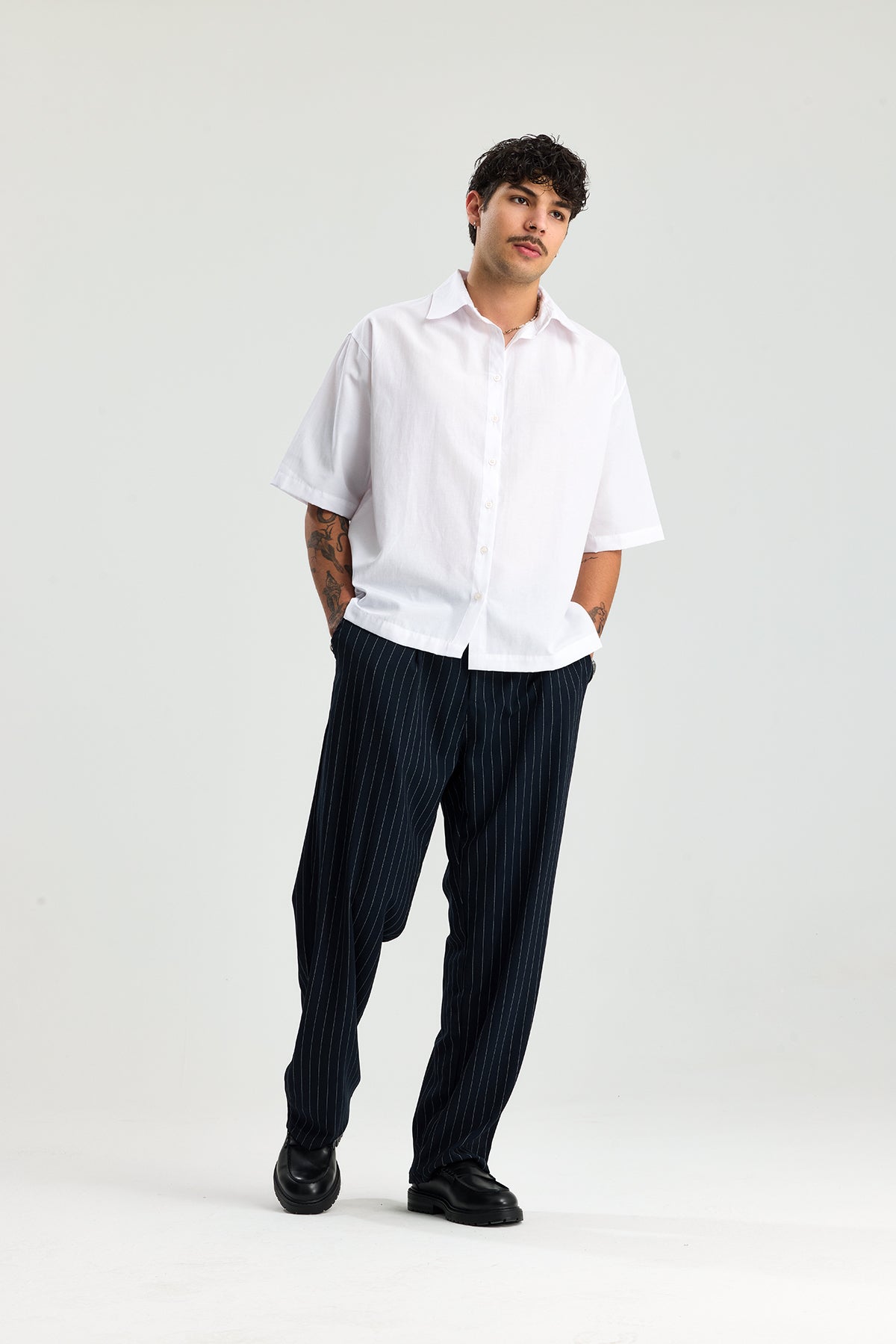 Beyaz Çizgili Baggy Fit Kumaş Pantolon