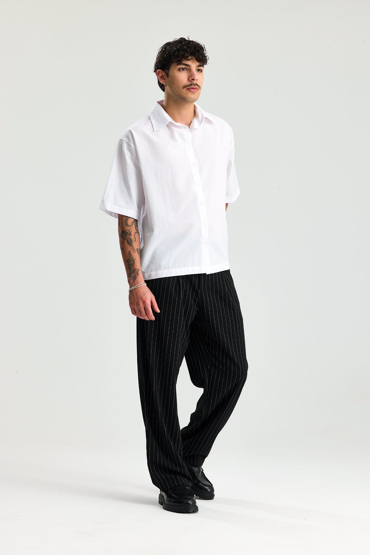 Beyaz Çizgili Baggy Fit Kumaş Pantolon