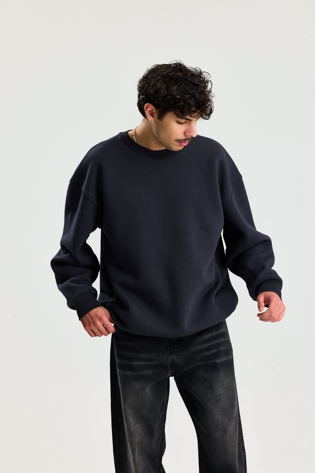 Basic Bisiklet Yaka Oversize Sweatshirt