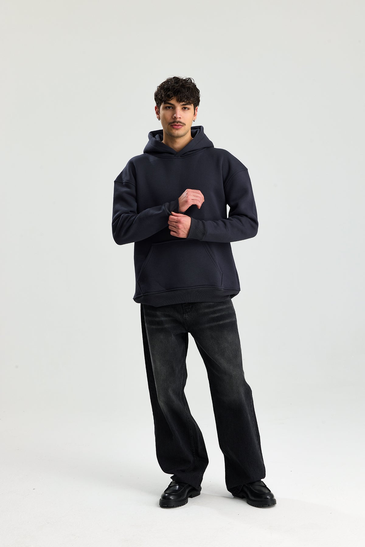 Basic Kapüşonlu Oversize Sweatshirt