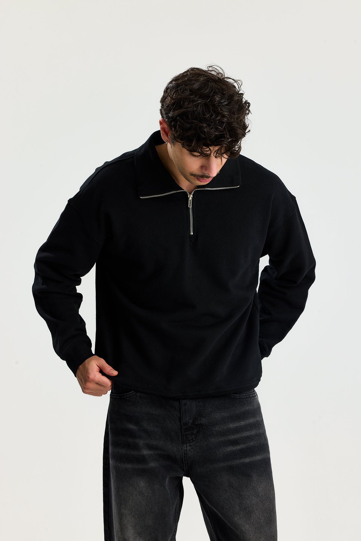 Basic Fermuarlı Yaka Sweatshirt