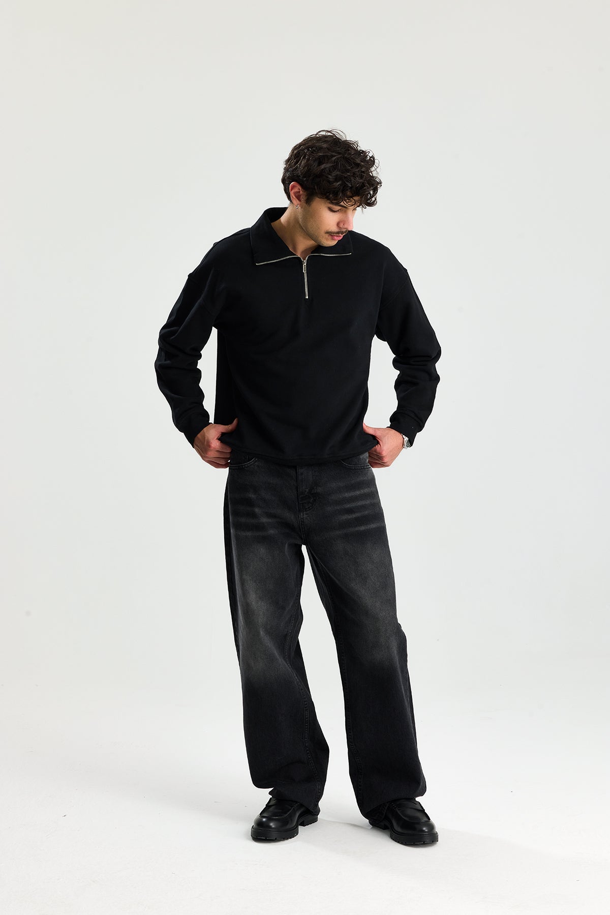 Basic Fermuarlı Yaka Sweatshirt