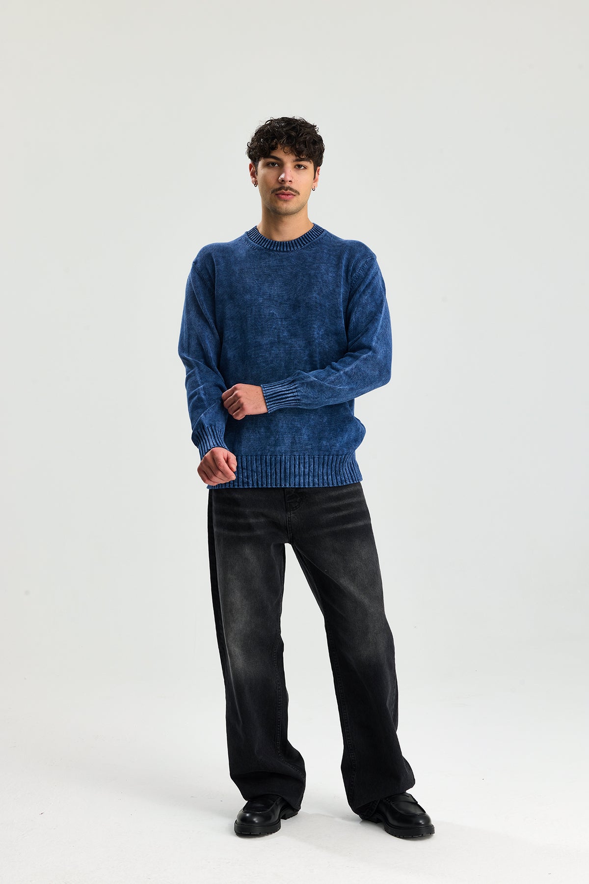 Yıkama Efektli Relaxed Fit Dokulu Kazak